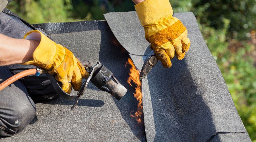 Professional flood damage restoration services in Tohatchi, NM